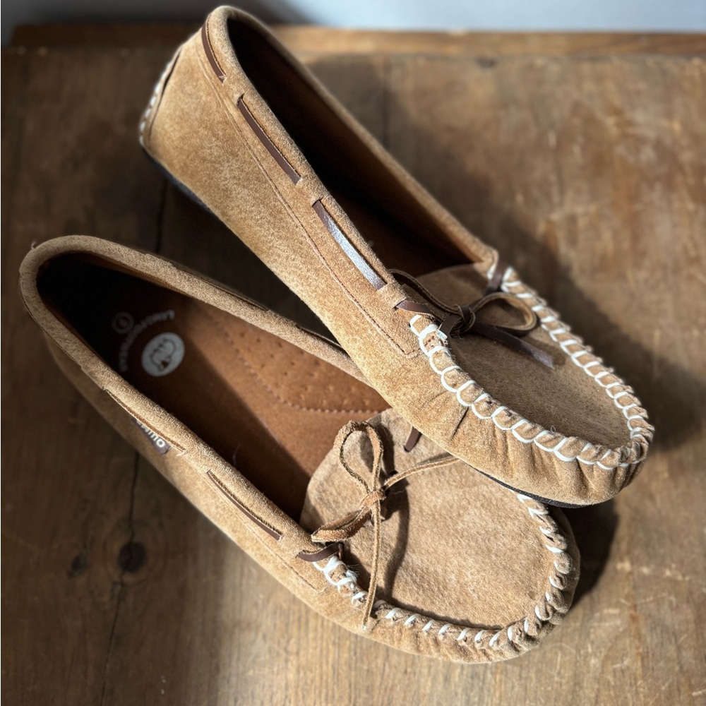 Women’s Suede Moccasin Loafers - Tan